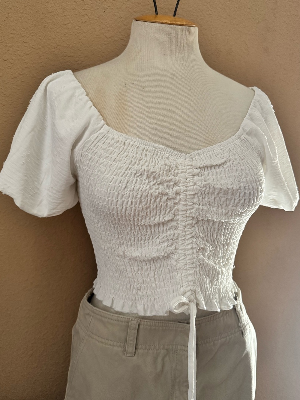 Kurious Smocked White Puff Sleeve Crop Top